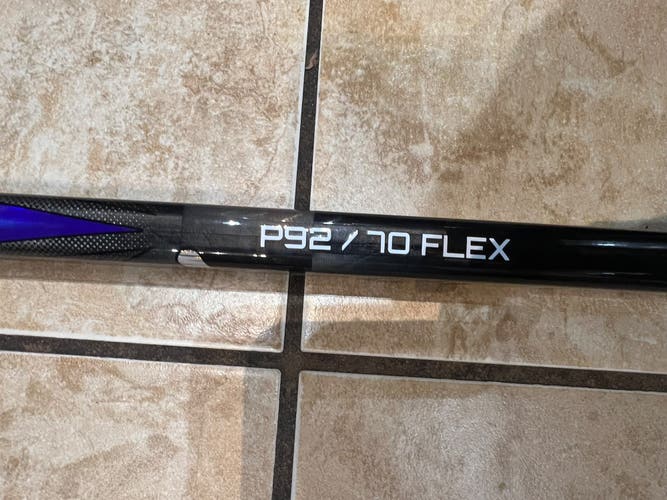 Senior Bauer Vapor Flylite Left Hand Hockey Stick P92 70 Flex (New)