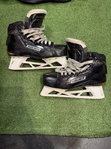 Senior Bauer Supreme 2S Pro Hockey Goalie Skates Regular Width 8 (Used)
