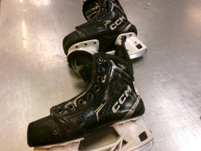 Used CCM TACKS XF 80 SKATE Junior Hockey Skate Junior 02.5 11339-S000207812