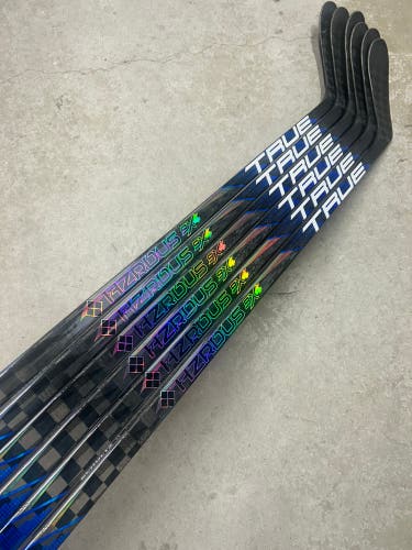 6 PACK 55 Flex P28 True Hzrdus 9x4 Intermediate Left Hand Hockey Stick Maddox Schultz Pro Stock