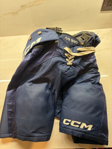 Junior Medium CCM Tacks AS 580 Hockey Pants (lightly used)