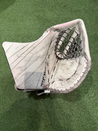 Senior True 20.2 Goalie Gloves & Blockers Regular (Used)