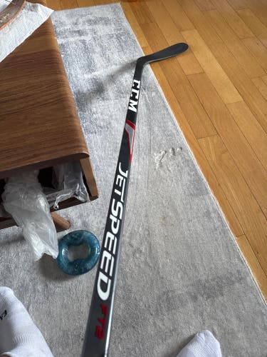 Junior CCM JetSpeed FT2 Right Handed Hockey Stick P88 40 Flex (New)