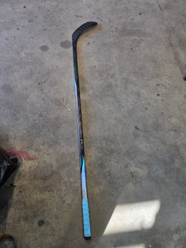 Senior Bauer Nexus Tracer Left Hand Hockey Stick P28 70 Flex (Used)