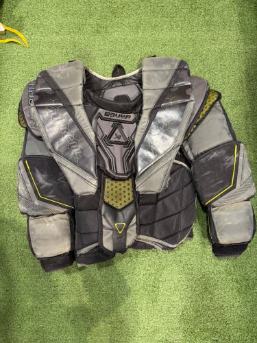 Senior Small Bauer Mach Goalie Chest Protector (Used)