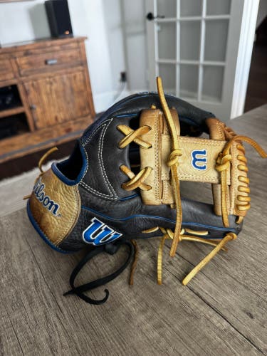 Wilson A1000 RH Infield Baseball Glove 11.5" (Used)