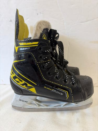 Black/Yellow CCM Super Tacks 9380 Hockey Skates Regular Width 11 (Used)