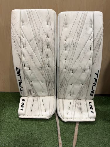 True L20.2 Pro Goalie Leg Pads | 32+1" Senior