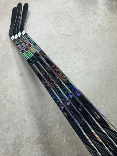 4 PACK 90 Flex Custom P92 Senior True Hzrdus 9x4 Right Hand Hockey Stick Pro Stock (New)