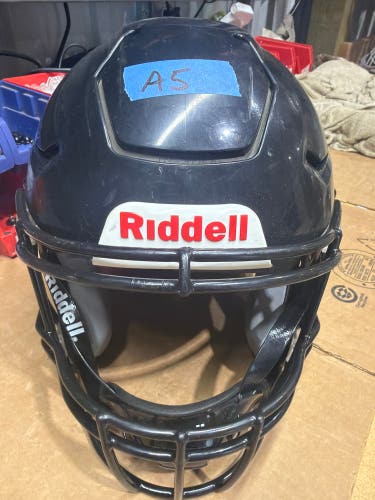 USED RIDDELL FLEX YOUTH HELMET - LARGE - BLACK