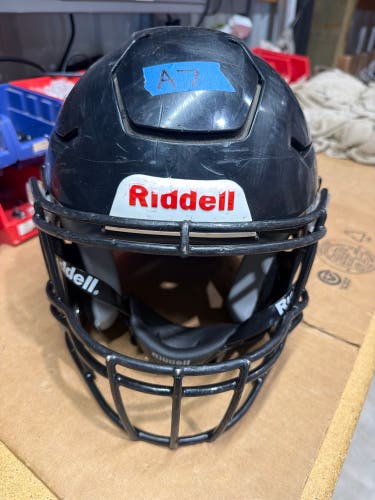 USED RIDDELL FLEX YOUTH HELMET - LARGE - BLACK