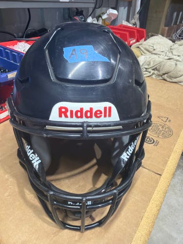 USED RIDDELL FLEX YOUTH HELMET - LARGE - BLACK