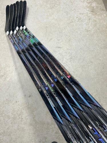 5 PACK 90 Flex Custom P92 Senior True Hzrdus 9x4 Right Hand Hockey Stick Pro Stock (New)