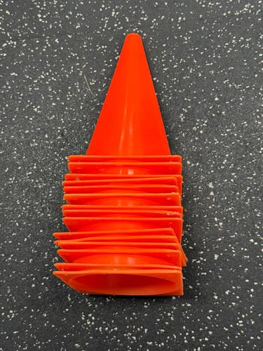 Used FOOTBALL CONES BB/SB Training Aid 11849-S000045174