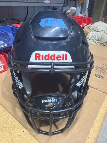 USED RIDDELL FLEX YOUTH HELMET - MEDIUM - BLACK