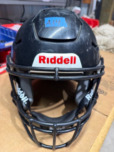 USED RIDDELL FLEX YOUTH HELMET - MEDIUM - BLACK