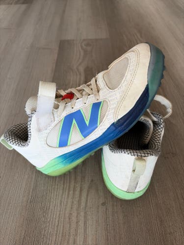 White Unisex 6.5Y (Big Kids / Youth) Youth New Balance Shoes (Used)