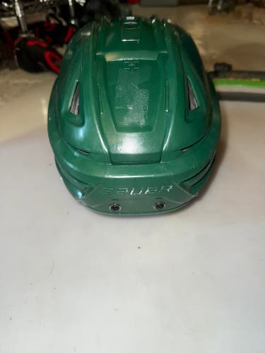 Small Bauer Re-Akt 155 Helmet (Used)