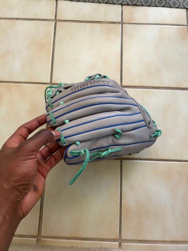 2025 Marucci Capitol Series RH Infield Baseball Glove 12" (New)