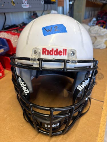 USED RIDDELL SPEED ICON YOUTH HELMET - MEDIUM - WHITE