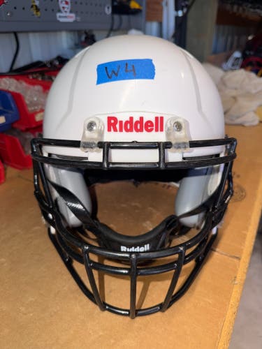 USED RIDDELL SPEED ICON YOUTH HELMET - MEDIUM - WHITE
