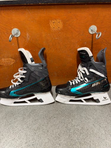 Bauer Supreme Fuse Hockey Skates Size 7 fit 2