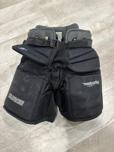 Intermediate Medium Vaughn Velocity VE8 Hockey Goalie Pants (Used)