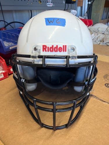 USED RIDDELL SPEED ICON YOUTH HELMET - MEDIUM - WHITE