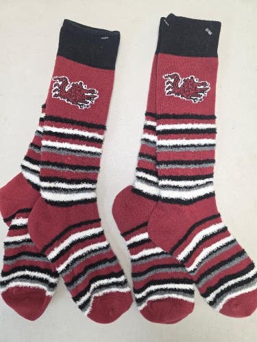 ST10 Mens NCAA SOUTH CAROLINA GAMECOCKS Crew Socks Lot of 2 Pair MEDIUM New