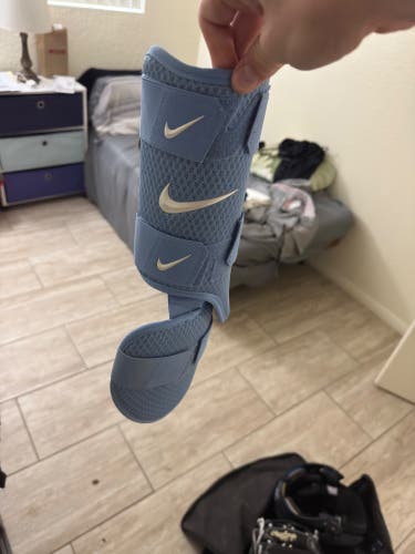 Blue Senior Nike Shin Guards (Used)