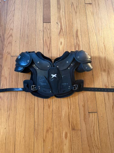 Xenith Flyte 2 TD Shoulder Pads + Riddell Chrome Backplate (Used)