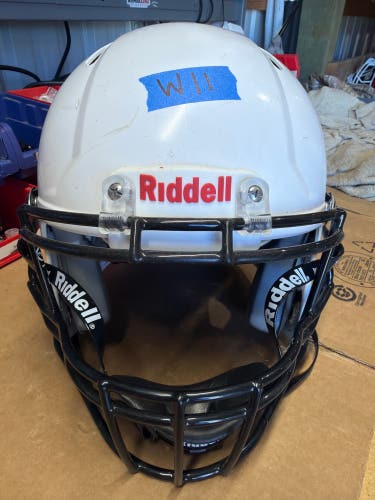 USED RIDDELL SPEED ICON YOUTH HELMET - LARGE - WHITE