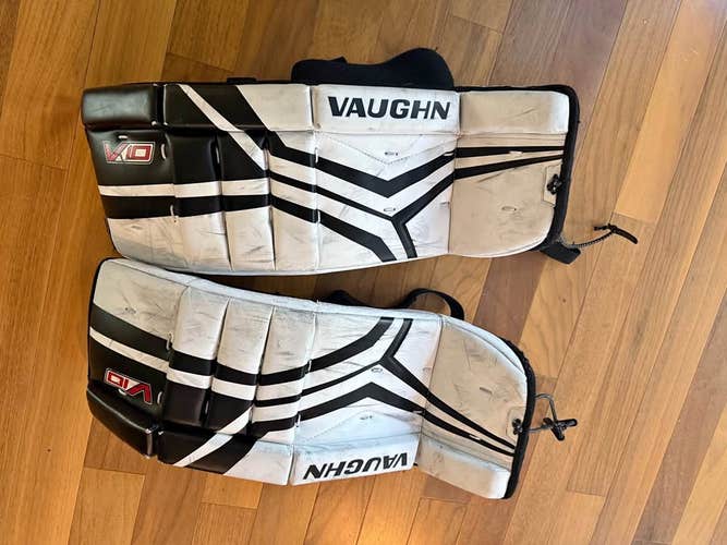 Vaughn Velocity V10 Goalie Leg Pads (24+2)