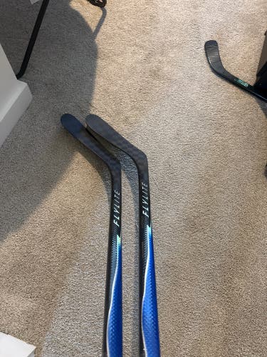 Intermediate Bauer Vapor Flylite Left Hand Hockey Stick P90T 65 Flex (New)