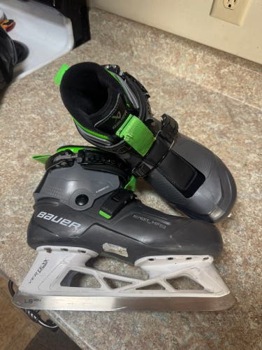 INT 5-5.5 Bauer Konekt HF2 Ice Hockey Goalie Skates Regular Width Size 5 5.5 intermediate