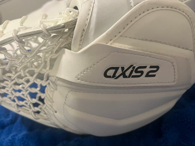 2024 CCM Axis 2 Regular (New)