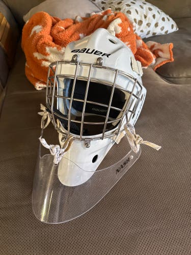 Senior Medium 2022 Bauer 940 Goalie Mask (Used)