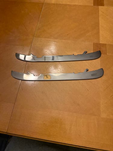 Bladetech LS Edge Black DLC Runners (Pair) 254 mm (Used)