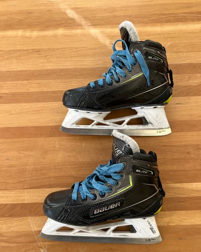 Bauer Elite Hockey Goalie Skates Regular Width Size 3.5 (Used)