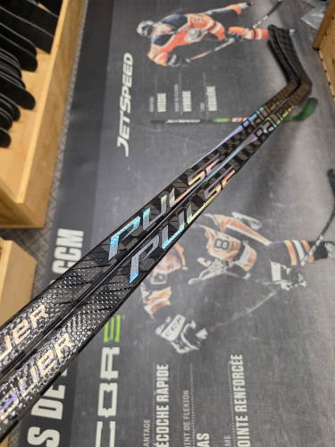 2 PACK | P92M | 70 Flex NEW! Senior Bauer Pulse Left Hand Hockey Stick Pro Stock (New)
