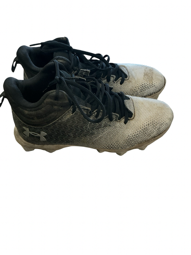 Under Armour Football Cleats Junior 06 11859-S000034428