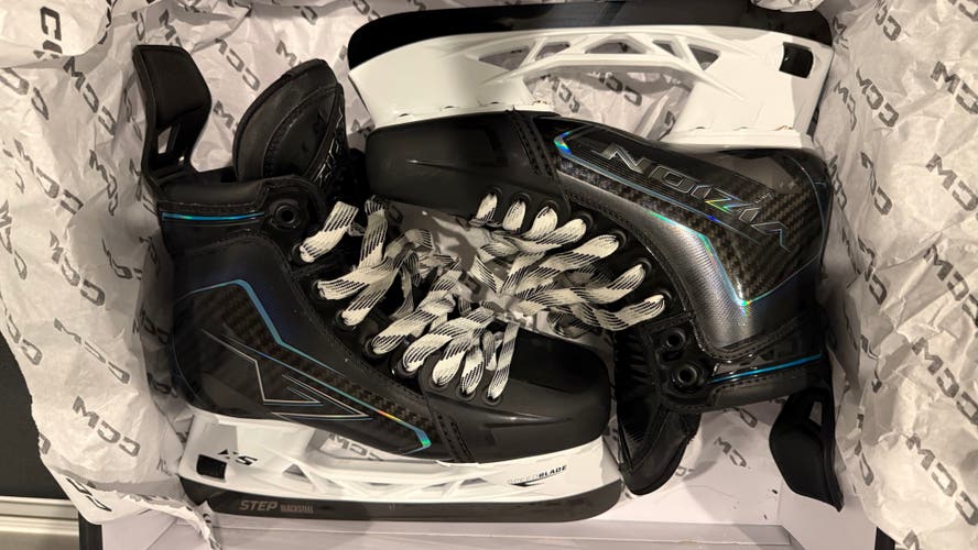 Black 2026 CCM Vizion Hockey Skates Wide Width 6 (New)