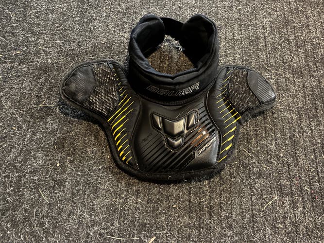 Bauer Supreme Goalie Neck Guard Junior  (Used)