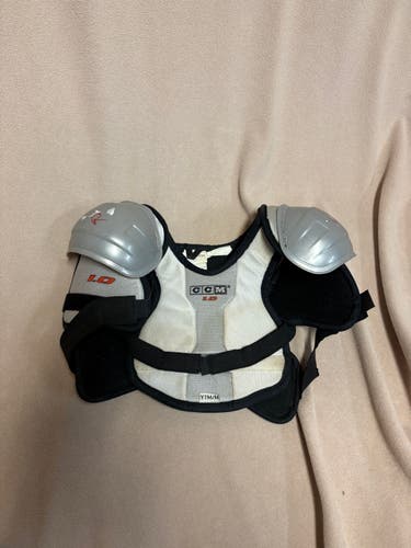 Medium Youth CCM 1.0 Shoulder Pads (Used)