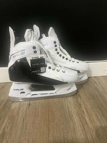Whiteout True Catalyst 5x4 Hockey Skates Wide Width Pro Stock 9 (New)