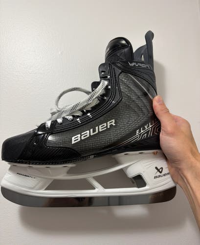 Mint Black/Gray 2025 Bauer Vapor Flylite Hockey Skates Pro Stock 9.5 (Used)