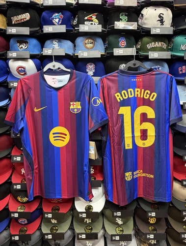 Nike FC Barcelona 26/27 Home  Men's L Soccer Jersey # 16 RODRIGO