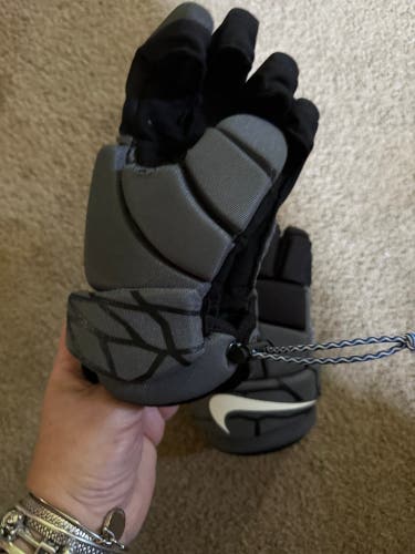 Nike Vapor Elite Lacrosse Gloves (Used)