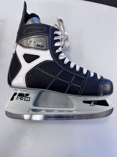Used CCM 92 Senior Hockey Skate Senior 12 11860-C000317176