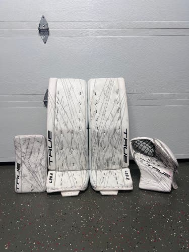 34 + 2 Pro True L20.2 Regular Goalie Full Set
